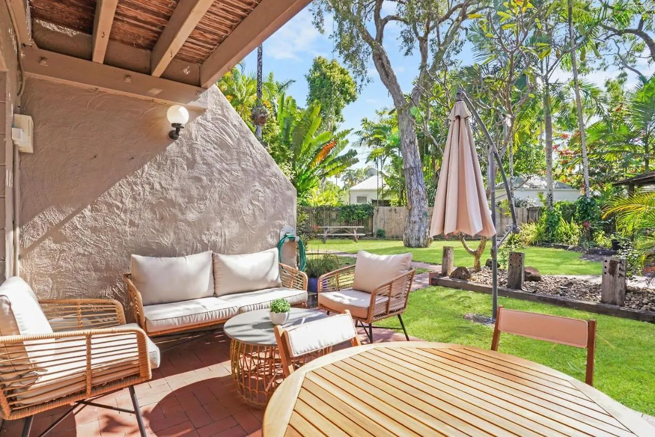 Sandy Feet Hideaway At Four Mile Beach Port Douglas